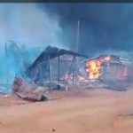 Beni: Tragédie à Mamove, un mort et commerces incendiés Beni: Tragédie à Mamove, un mort et commerces incendiés