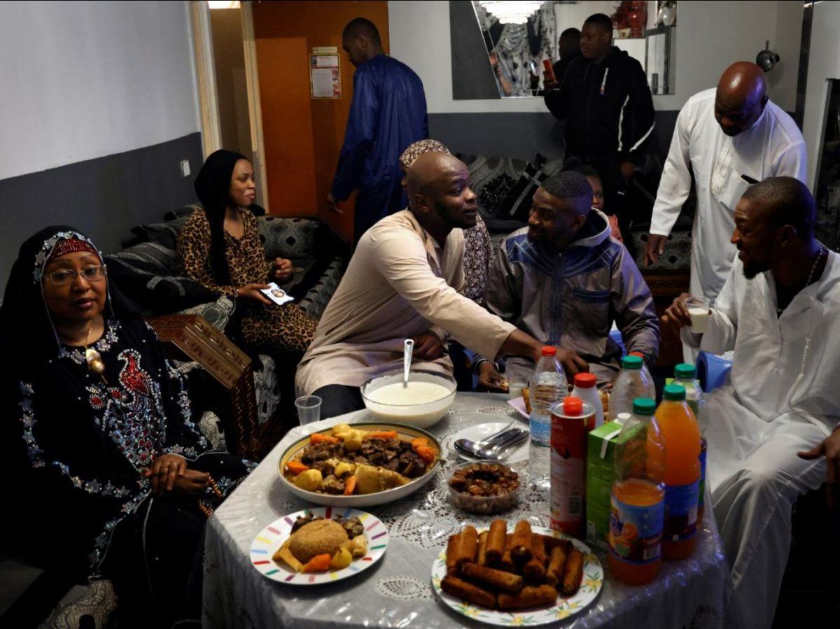 Ramadan: Bien Manger Pour Éviter Fatigue Et Fringales Ramadan: Bien Manger Pour Éviter Fatigue Et Fringales