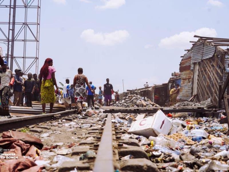 Kinshasa Reconstruit Abris Après Démolition de Pakadjuma Kinshasa Reconstruit Abris Après Démolition de Pakadjuma