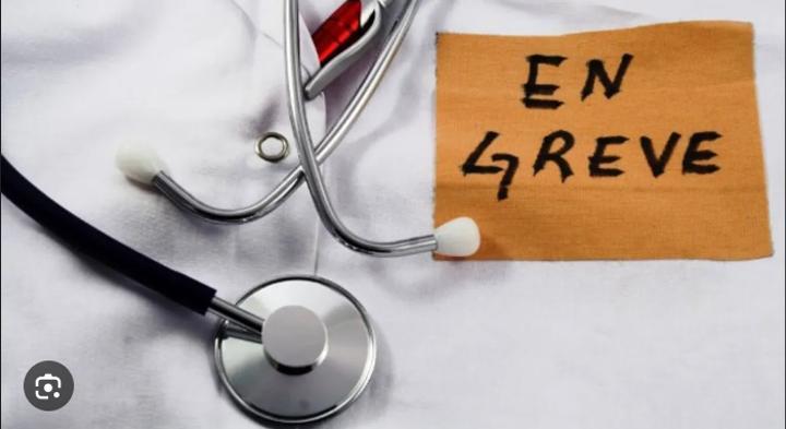 Médecins en Grève Menacent d'Impliquer les Patients Médecins en Grève Menacent d'Impliquer les Patients