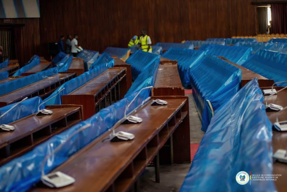 Travaux de la Salle de Congrès au Palais du Peuple Travaux de la Salle de Congrès au Palais du Peuple