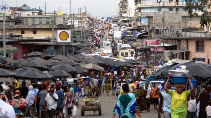 Éternels déguerpissements des commerçants à Adjamé: Une opération qui suscite enthousiasme et colère (REPORTAGE) Éternels déguerpissements des commerçants à Adjamé: Une opération qui suscite enthousiasme et colère (REPORTAGE)