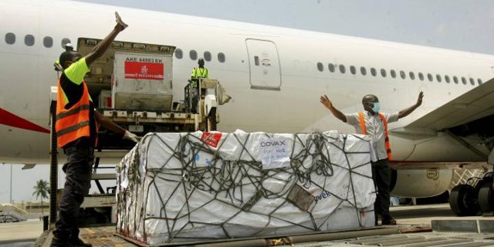 Côte d’Ivoire : 1,2 million de vaccins contre le Covid-19 offerts par les États-Unis Côte d’Ivoire : 1,2 million de vaccins contre le Covid-19 offerts par les États-Unis