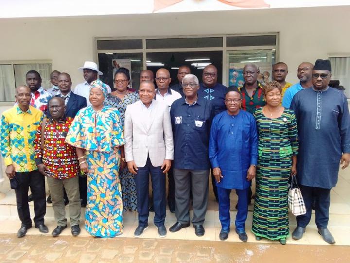 Côte d'Ivoire : Face aux élus du Gbêkê, le ministre gouverneur Jean-Claude Kouassi précise : « On n'est pas concurrent... » Côte d'Ivoire : Face aux élus du Gbêkê, le ministre gouverneur Jean-Claude Kouassi précise : « On n'est pas concurrent... »