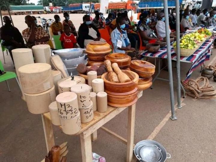 Côte d'Ivoire : Boudé par les cadres de Ferké, le marché des arts du Tchologo connaît un succès malgré des tentatives de sabotage de personnalités politiques Côte d'Ivoire : Boudé par les cadres de Ferké, le marché des arts du Tchologo connaît un succès malgré des tentatives de sabotage de personnalités politiques