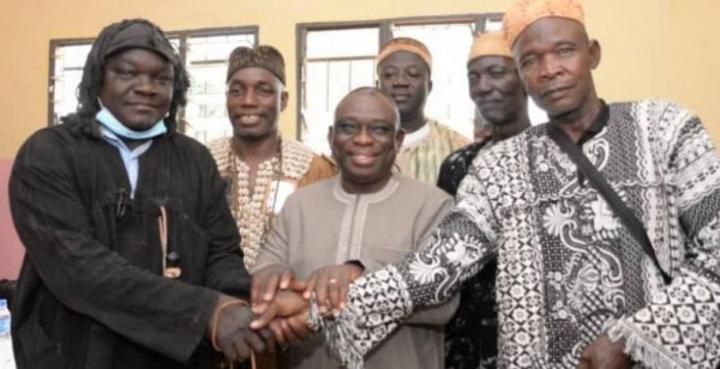 Côte d'Ivoire : Conflit foncier, Diawala et Niellé font la paix sous les auspices du Ministre KKB qui savoure Côte d'Ivoire : Conflit foncier, Diawala et Niellé font la paix sous les auspices du Ministre KKB qui savoure