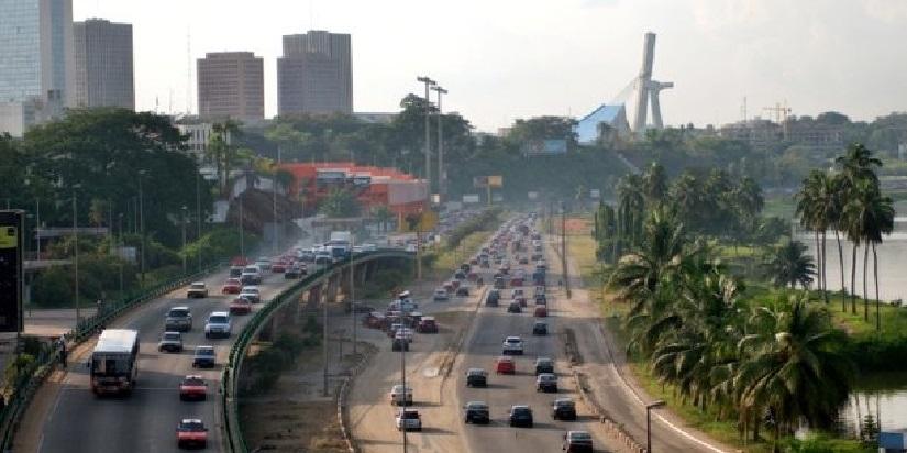 Une Fédération de consommateurs sensibilise les usagers d’Adzopé sur l’incivisme routier Une Fédération de consommateurs sensibilise les usagers d’Adzopé sur l’incivisme routier