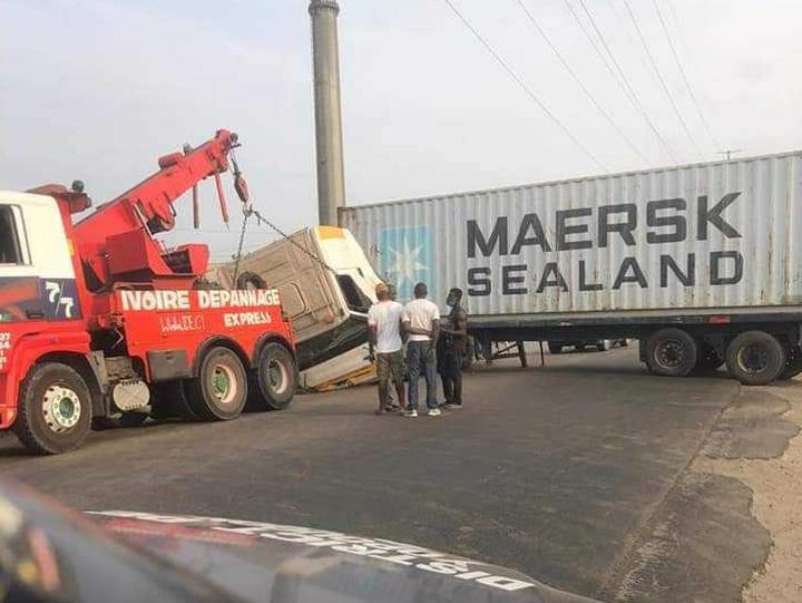 Remorquage « forcé » des véhicules en panne à Abidjan: La grosse escroquerie des sociétés de dépannage et du District Remorquage « forcé » des véhicules en panne à Abidjan: La grosse escroquerie des sociétés de dépannage et du District