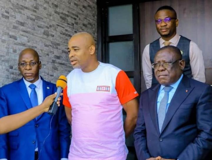Côte d'Ivoire : Le Maire Kalou chez le Ministre Cissé Bacongo : « Je suis venu à l'école du Maître » Côte d'Ivoire : Le Maire Kalou chez le Ministre Cissé Bacongo : « Je suis venu à l'école du Maître »