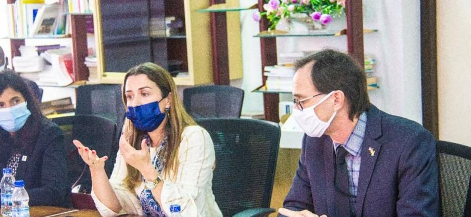 Le MCA-CI présente l’état d’avancement de l’activité enseignement secondaire au ministre de l’Enseignement supérieur (Communiqué) Le MCA-CI présente l’état d’avancement de l’activité enseignement secondaire au ministre de l’Enseignement supérieur (Communiqué)