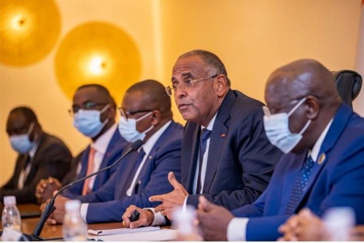 Côte d'Ivoire : Avènement des nouveaux médias, Patrick Achi prévient : « Ils peuvent constituer une menace du fait de leur exploitation tendancieuse » Côte d'Ivoire : Avènement des nouveaux médias, Patrick Achi prévient : « Ils peuvent constituer une menace du fait de leur exploitation tendancieuse »