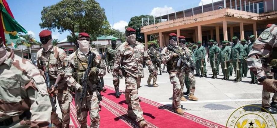 Inter / Le CNRD affirme que seul le peuple de Guinée doit décider du retour à l’ordre constitutionnel Inter / Le CNRD affirme que seul le peuple de Guinée doit décider du retour à l’ordre constitutionnel