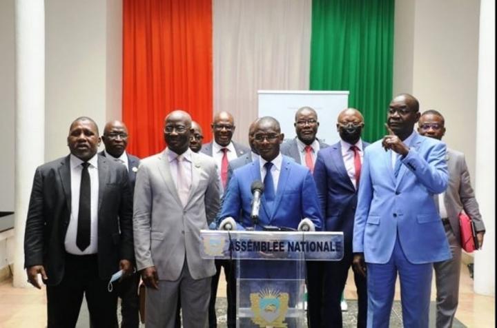 Côte d'Ivoire : Trafic et consommation de stupéfiants, la peine d'emprisonnement désormais fixée de cinq à dix ans et une amende de 500.000 à 50.000.000 FCFA Côte d'Ivoire : Trafic et consommation de stupéfiants, la peine d'emprisonnement désormais fixée de cinq à dix ans et une amende de 500.000 à 50.000.000 FCFA