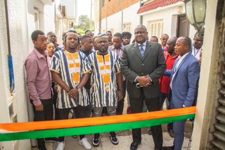 Côte d'Ivoire : Tunisie, le Groupe zouglou VDA offre un foyer d'accueil aux migrants ivoiriens en détresse Côte d'Ivoire : Tunisie, le Groupe zouglou VDA offre un foyer d'accueil aux migrants ivoiriens en détresse