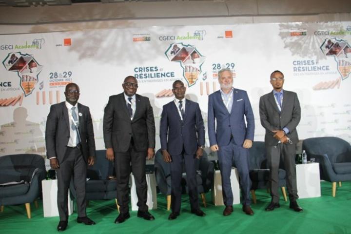 Côte d'Ivoire: CGECI Academy 2021, gestion des crises sécuritaires et politiques par les entreprises, les recettes du ministre Vagondo et du patron d'entreprise, Eric Thiam Côte d'Ivoire: CGECI Academy 2021, gestion des crises sécuritaires et politiques par les entreprises, les recettes du ministre Vagondo et du patron d'entreprise, Eric Thiam