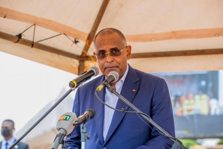 Côte d'Ivoire : Huit mois après sa prise de fonction, Patrick Achi face à la presse lundi prochain abordera les sujets liés à l'action gouvernementale ainsi que ses perspectives Côte d'Ivoire : Huit mois après sa prise de fonction, Patrick Achi face à la presse lundi prochain abordera les sujets liés à l'action gouvernementale ainsi que ses perspectives