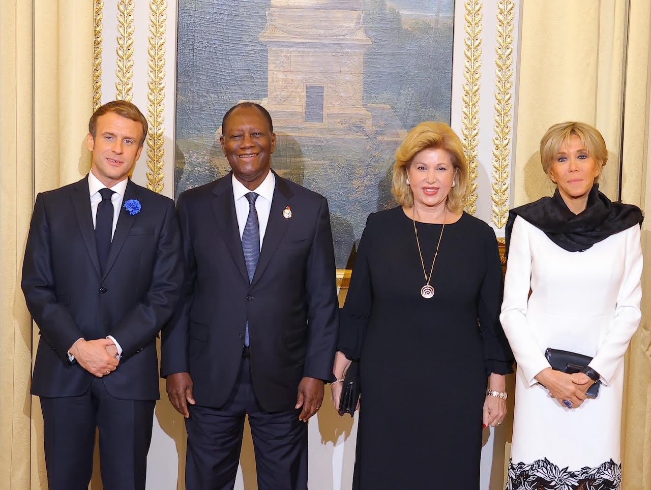 Côte-d’Ivoire: Le couple présidentiel au Dîner offert à l’Élysée aux Chefs d’État et de gouvernement participant au Forum de Paris sur la Paix Côte-d’Ivoire: Le couple présidentiel au Dîner offert à l’Élysée aux Chefs d’État et de gouvernement participant au Forum de Paris sur la Paix