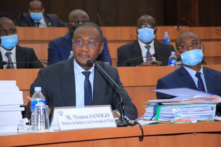 Côte d'Ivoire : « Opération mains propres », Moussa Sanogo prévient : « Plus aucune entreprise publique ne peut rester plus de trois ans sans subir un audit » Côte d'Ivoire : « Opération mains propres », Moussa Sanogo prévient : « Plus aucune entreprise publique ne peut rester plus de trois ans sans subir un audit »
