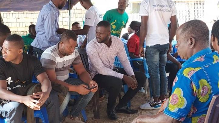 Côte d'Ivoire : Bouaké, suite au meurtre d'une de leurs condisciples, le nouveau chef du CEECI donne la conduite à tenir face aux taxis-moto Côte d'Ivoire : Bouaké, suite au meurtre d'une de leurs condisciples, le nouveau chef du CEECI donne la conduite à tenir face aux taxis-moto