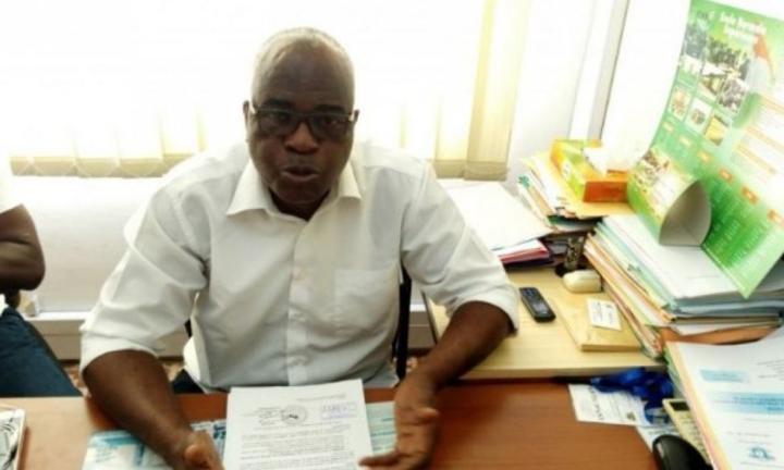 « Désacralisation » de la toge et « non-respect » et de la notoriété de l'Enseignant-Chercheur, la grosse colère de la CNEC contre le Ministre Adama Diawara « Désacralisation » de la toge et « non-respect » et de la notoriété de l'Enseignant-Chercheur, la grosse colère de la CNEC contre le Ministre Adama Diawara