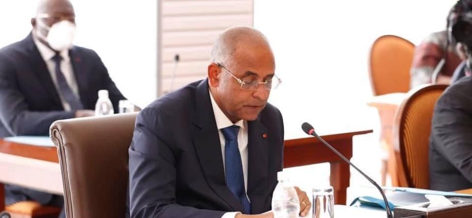 Achi s’engage à poursuivre l’action gouvernementale en 2022 autour des trois priorités définies par le président Ouattara Achi s’engage à poursuivre l’action gouvernementale en 2022 autour des trois priorités définies par le président Ouattara