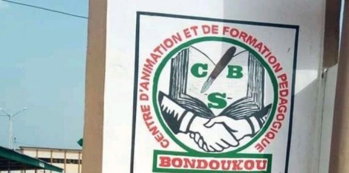 Perception de leur bourse 2020-2021, Mariatou Koné interpellée par des élèves stagiaires issus du CAFOP de Bondoukou Perception de leur bourse 2020-2021, Mariatou Koné interpellée par des élèves stagiaires issus du CAFOP de Bondoukou