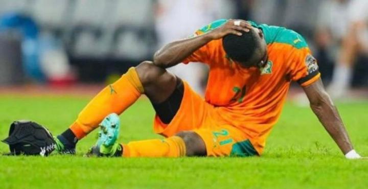 Après son pénalty manqué, Eric Bailly : « Les mots me manquent pour décrire ma déception et ma désillusion » Après son pénalty manqué, Eric Bailly : « Les mots me manquent pour décrire ma déception et ma désillusion »
