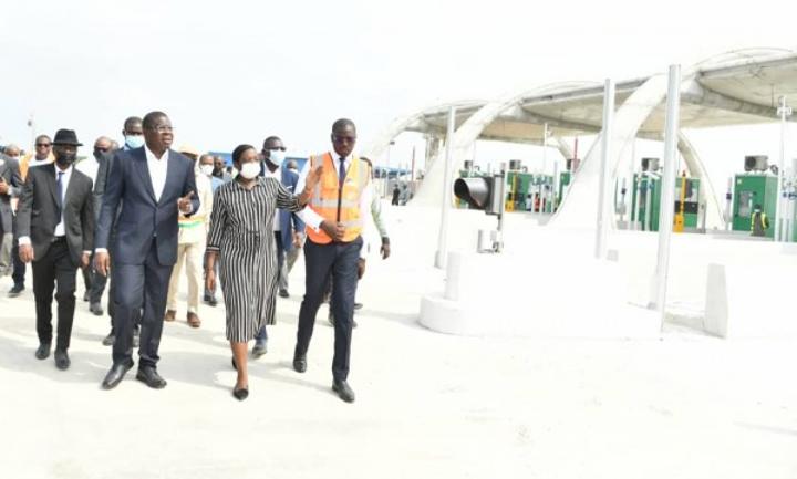 Poste à péage de Grand Bassam, le Ministre Amédé Kouakou satisfait des travaux réalisés à ce jour à 98% Poste à péage de Grand Bassam, le Ministre Amédé Kouakou satisfait des travaux réalisés à ce jour à 98%