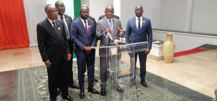 Grève des Greffiers, Sansan Kambilé invite les grévistes à reprendre le travail le lundi 07 février 2022 à 7h30, sinon... Grève des Greffiers, Sansan Kambilé invite les grévistes à reprendre le travail le lundi 07 février 2022 à 7h30, sinon...