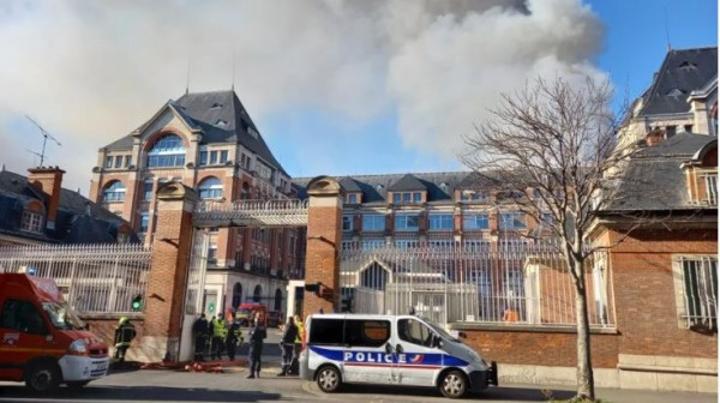 UEMOA-France : L'imprimerie de la Banque de France qui produit les devises du F CFA touchée par un violent incendie UEMOA-France : L'imprimerie de la Banque de France qui produit les devises du F CFA touchée par un violent incendie