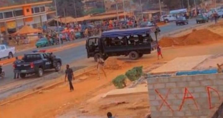 Un client aurait refusé de payer le transport, le chauffeur battu par les jeunes de son quartier, grève des Taxis communaux à Daloa Un client aurait refusé de payer le transport, le chauffeur battu par les jeunes de son quartier, grève des Taxis communaux à Daloa