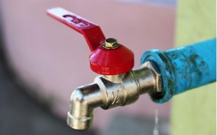 La coupure d'eau dans plusieurs quartiers de Yopougon est due à un incident technique causé par une entreprise BTP La coupure d'eau dans plusieurs quartiers de Yopougon est due à un incident technique causé par une entreprise BTP