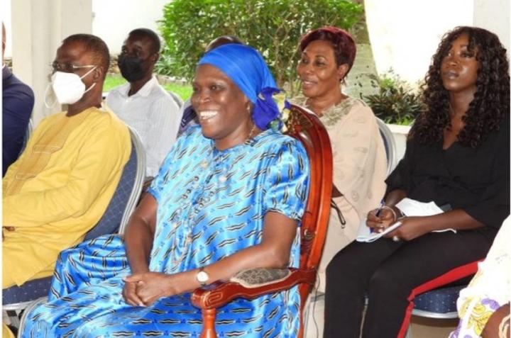 Simone Gbagbo sur la question de la Réconciliation : « Il y a obligation d'un côté de demander pardon et de l'autre, d'accepter de pardonner » Simone Gbagbo sur la question de la Réconciliation : « Il y a obligation d'un côté de demander pardon et de l'autre, d'accepter de pardonner »