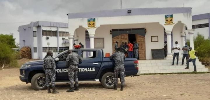 Bouaflé, son candidat en tête des dépouillements, les travaux reportés à une date ultérieure par le Préfet, le PDCI-RDA crie à l'injustice Bouaflé, son candidat en tête des dépouillements, les travaux reportés à une date ultérieure par le Préfet, le PDCI-RDA crie à l'injustice
