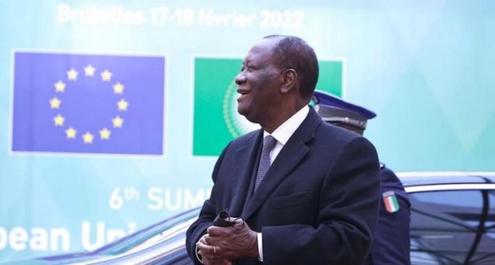 Sommet UE-UA, Ouattara copréside une table ronde sur le financement de la croissance avec Macron, Draghi et Sall Sommet UE-UA, Ouattara copréside une table ronde sur le financement de la croissance avec Macron, Draghi et Sall
