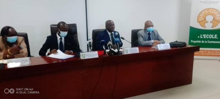 Éducation nationale, le droit d'examen du CEPE fixé à 500 FCFA, celui du BEPC à 2000 FCFA et le BAC à 5000 FCFA Éducation nationale, le droit d'examen du CEPE fixé à 500 FCFA, celui du BEPC à 2000 FCFA et le BAC à 5000 FCFA
