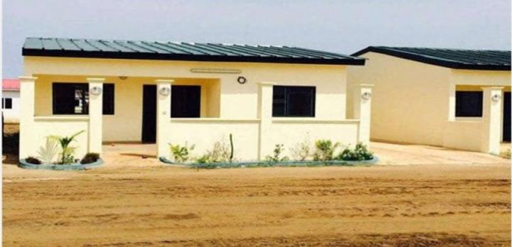 Le secrétaire d'Etat, Koffi N'Guessan Lataille révèle que 22000 habitations ont été construites à ce jour à Abidjan et sa périphérie Le secrétaire d'Etat, Koffi N'Guessan Lataille révèle que 22000 habitations ont été construites à ce jour à Abidjan et sa périphérie