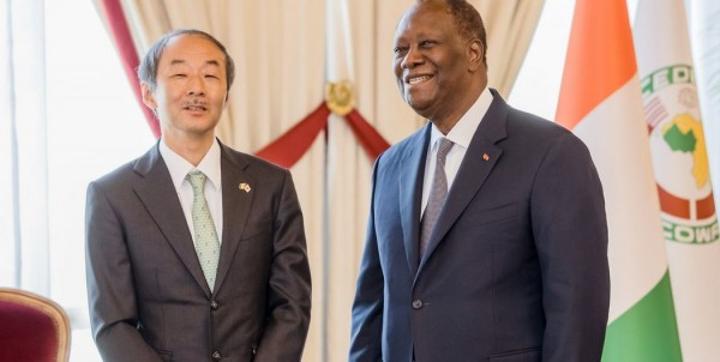 Agression russe en Ukraine, devant des ambassadeurs, Ouattara appelle au cessez-le-feu et au dialogue Agression russe en Ukraine, devant des ambassadeurs, Ouattara appelle au cessez-le-feu et au dialogue