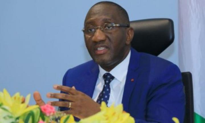 Lutte contre la vie chère, le ministère du Commerce invite les responsables des « boutiques de mauritaniens » au strict respect des prix plafonnés Lutte contre la vie chère, le ministère du Commerce invite les responsables des « boutiques de mauritaniens » au strict respect des prix plafonnés