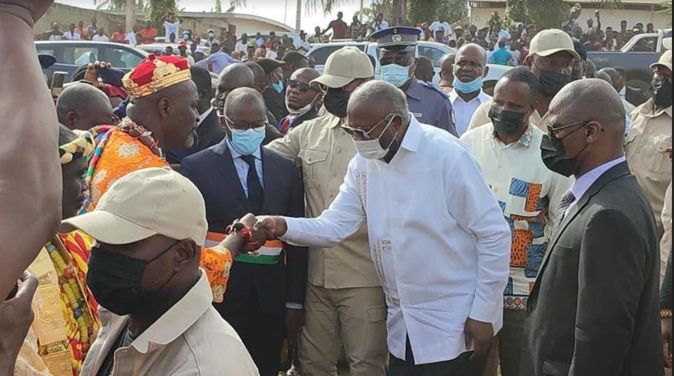 Face aux Ebrié / Gbagbo s’élève contre les injustices issues du développement d’Abidjan et justifie la nomination des cadres ébrié Face aux Ebrié / Gbagbo s’élève contre les injustices issues du développement d’Abidjan et justifie la nomination des cadres ébrié