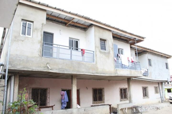 Dans le village de Cocody-Blockhauss, la démolition d'un immeuble présentant des signes d'effondrement, annoncée Dans le village de Cocody-Blockhauss, la démolition d'un immeuble présentant des signes d'effondrement, annoncée