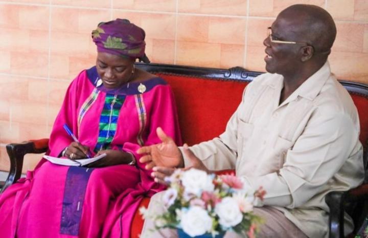 En prélude aux Etats Généraux de l'Education Nationale, Mariatou Koné prend note auprès de l'ancien Ministre de Gbagbo, Michel Amani N'Guessan En prélude aux Etats Généraux de l'Education Nationale, Mariatou Koné prend note auprès de l'ancien Ministre de Gbagbo, Michel Amani N'Guessan