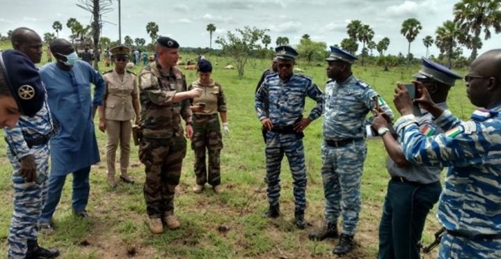 Décès d'un individu dans une zone de tir au centre, toutes les activités militaires suspendues afin que les enquêteurs puissent mener à bien leur investigation Décès d'un individu dans une zone de tir au centre, toutes les activités militaires suspendues afin que les enquêteurs puissent mener à bien leur investigation