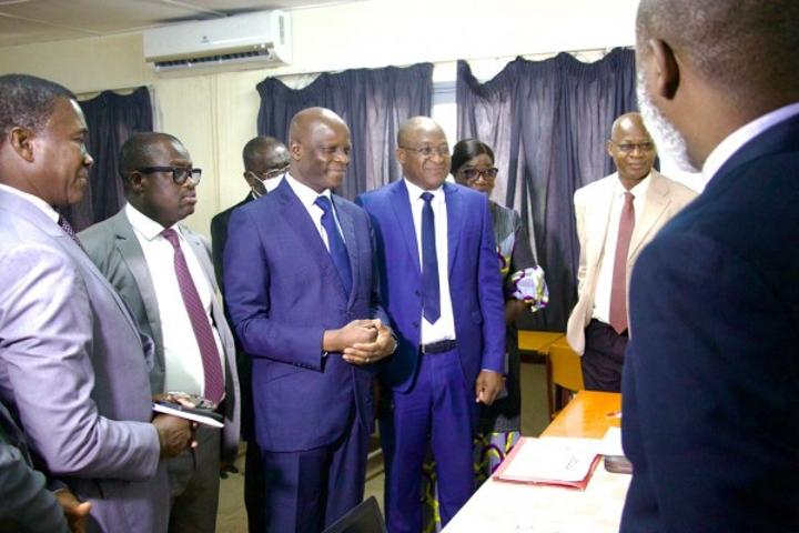 Recrutement des Enseignants-chercheurs et Chercheurs, Adama Diawara satisfait du bon déroulement des épreuves, révèle la mise à disposition d'un poste pour trois candidats Recrutement des Enseignants-chercheurs et Chercheurs, Adama Diawara satisfait du bon déroulement des épreuves, révèle la mise à disposition d'un poste pour trois candidats