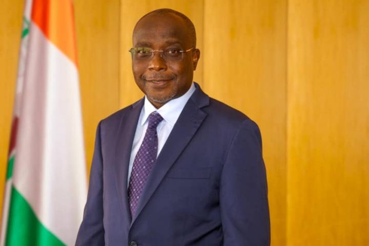 Bouaké Fofana et une délégation d'experts en eau hygiène et assainissement en Indonésie prennent part à la réunion de haut niveau sur « l'assainissement et eau pour tous » Bouaké Fofana et une délégation d'experts en eau hygiène et assainissement en Indonésie prennent part à la réunion de haut niveau sur « l'assainissement et eau pour tous »