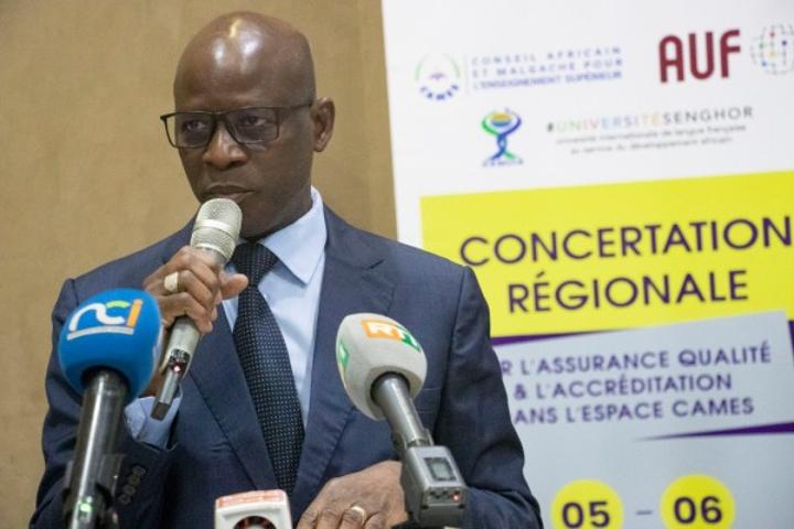 L'UNESCO déplore qu'à ce jour, le CAMES, ne dispose pas encore d'un instrument juridique contraignant pour promouvoir et enraciner la culture d'assurance qualité dans son espace L'UNESCO déplore qu'à ce jour, le CAMES, ne dispose pas encore d'un instrument juridique contraignant pour promouvoir et enraciner la culture d'assurance qualité dans son espace