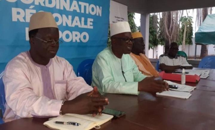 PPA-CI, à Korhogo, Issa Malick met en mission les étudiants de l'université Gon Coulibaly pour l'implantation du Parti de Gbagbo PPA-CI, à Korhogo, Issa Malick met en mission les étudiants de l'université Gon Coulibaly pour l'implantation du Parti de Gbagbo