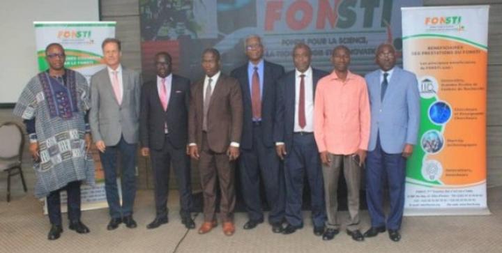 Quatre projets de recherche du FONSTI de plus de 61,82 millions de FCFA à terme sur une trentaine présentés, le ministre Adama Diawara appelle à leur mise en œuvre Quatre projets de recherche du FONSTI de plus de 61,82 millions de FCFA à terme sur une trentaine présentés, le ministre Adama Diawara appelle à leur mise en œuvre