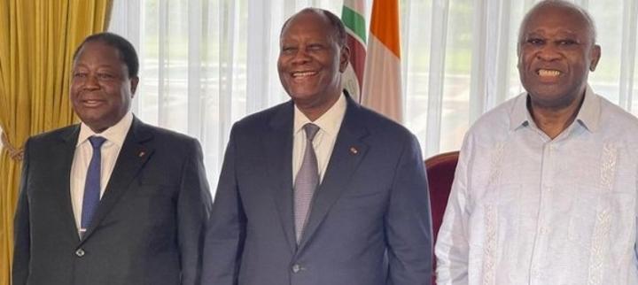 Ouattara, Bédié et Gbagbo, veuillent faire de cette première rencontre «un levain de la décrispation du climat sociopolitique national » Ouattara, Bédié et Gbagbo, veuillent faire de cette première rencontre «un levain de la décrispation du climat sociopolitique national »