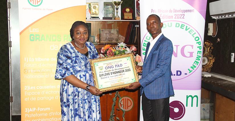 La directrice centrale de l’AIP lauréate du prix africain du développement La directrice centrale de l’AIP lauréate du prix africain du développement